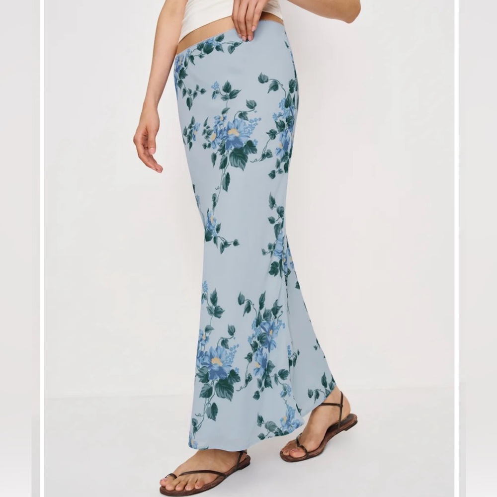 Reformation Layla skirt  (Fresh Air)